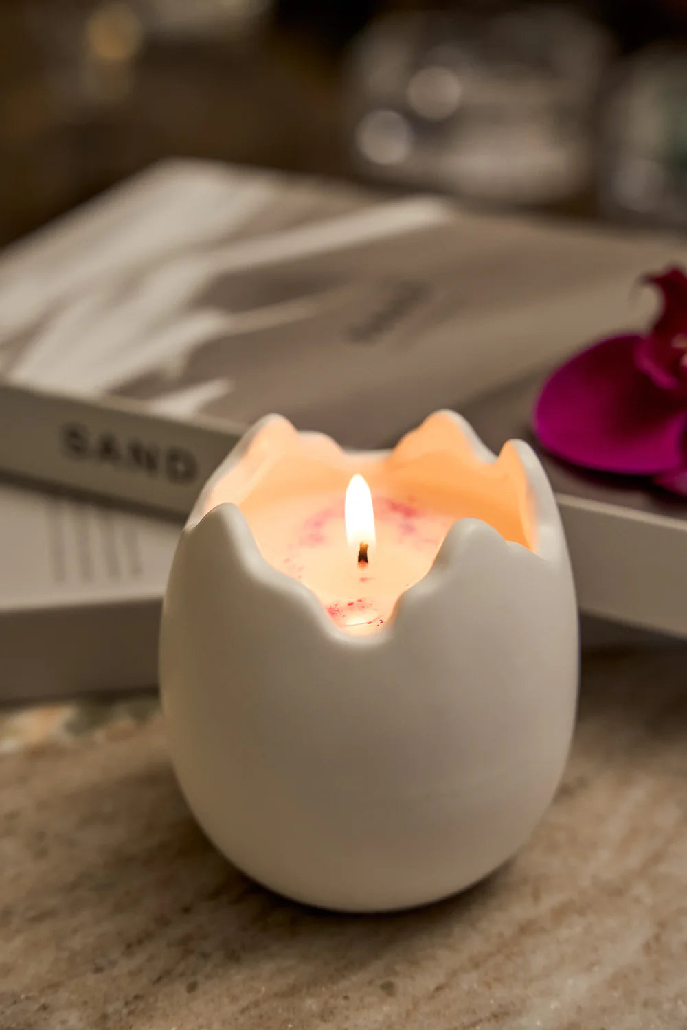 WHITE EASTER LIGHT - LIMITED EDITION